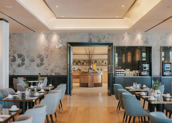 Royal Apollonia By Louis Hotel Limassol