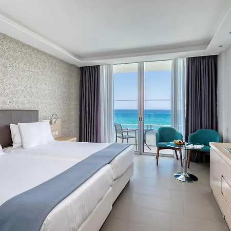 Royal Apollonia By Louis 5* Limassol