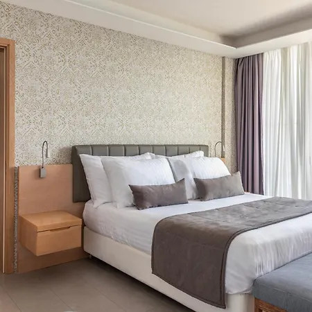 Royal Apollonia By Louis 5* Limassol