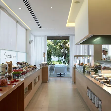 Royal Apollonia By Louis Hotel 5*