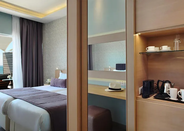 Royal Apollonia By Louis Hotel Lemesos