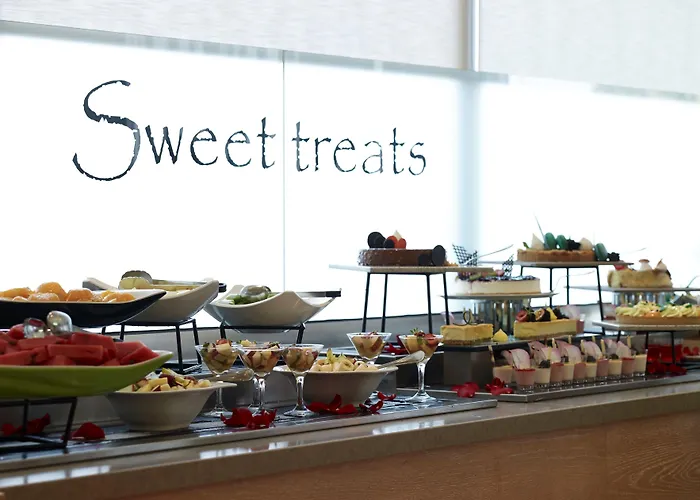 Royal Apollonia By Louis Отель