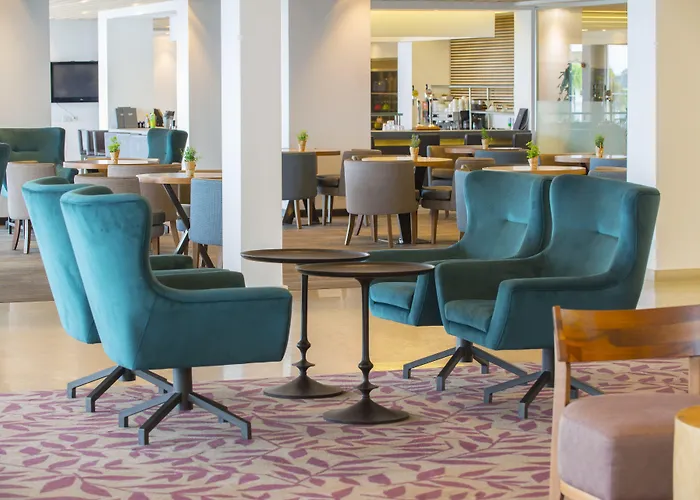 Royal Apollonia By Louis Лимасол