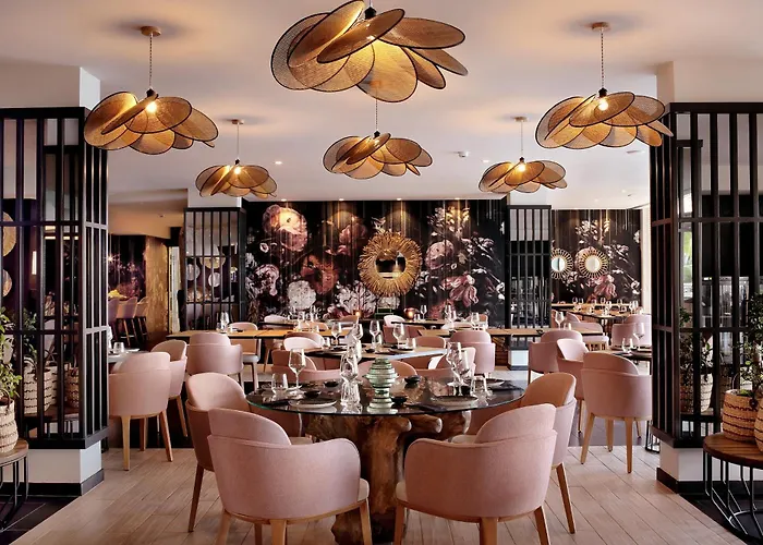 Royal Apollonia By Louis Hotel 5*