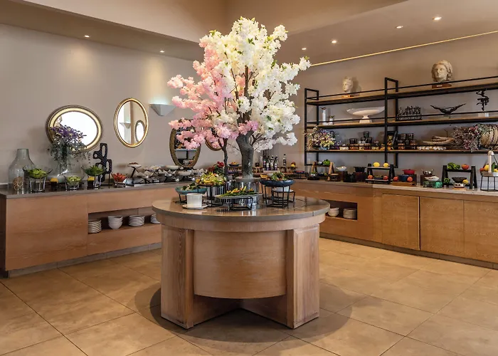 Royal Apollonia By Louis Hotel 5*