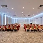Royal Apollonia By Louis Hotell 5*