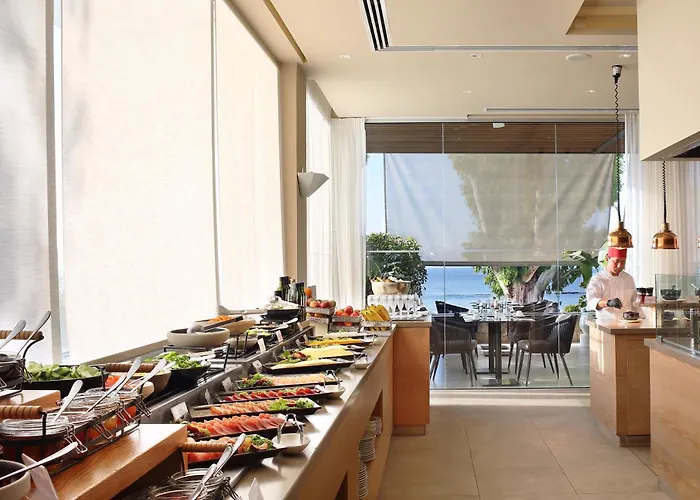 Royal Apollonia By Louis 5* Limassol