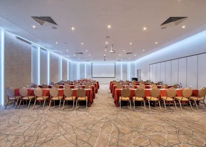 Royal Apollonia By Louis Hotell 5*