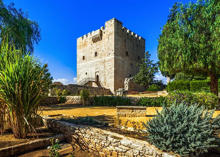 Royal Apollonia By Louis